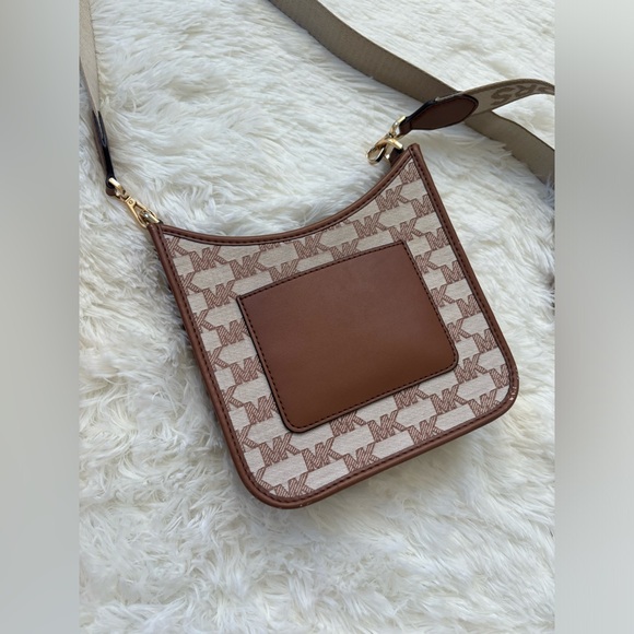 Michael Kors Crossbody - Picture 2 of 6